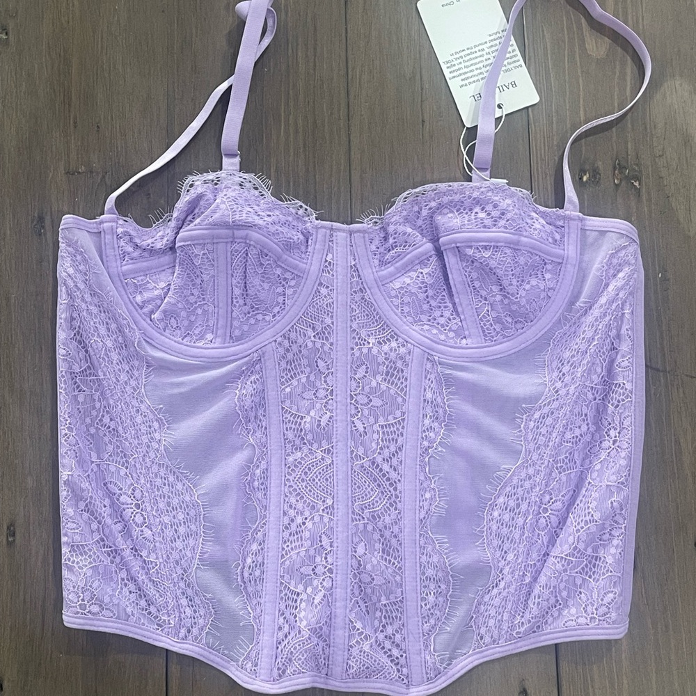 BAILYDEL lace corset top (set of 3) - Picture 2 of 5